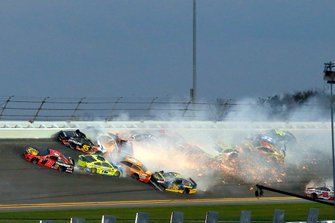 Martin Truex Jr., Joe Gibbs Racing, Toyota Camry Bass Pro Shops, Ryan Blaney, Team Penske, Ford Mustang Menards/Peak, Ryan Newman, Roush Fenway Racing, Ford Mustang Oscar Mayer Deli Fresh and Matt DiBenedetto, Leavine Family Racing, Toyota Camry Procore crash