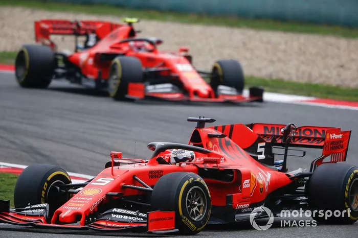 Sebastian Vettel e Charles Leclerc