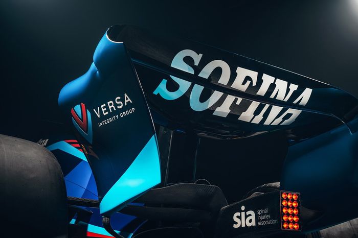 Detalle del alerón trasero del Williams FW44