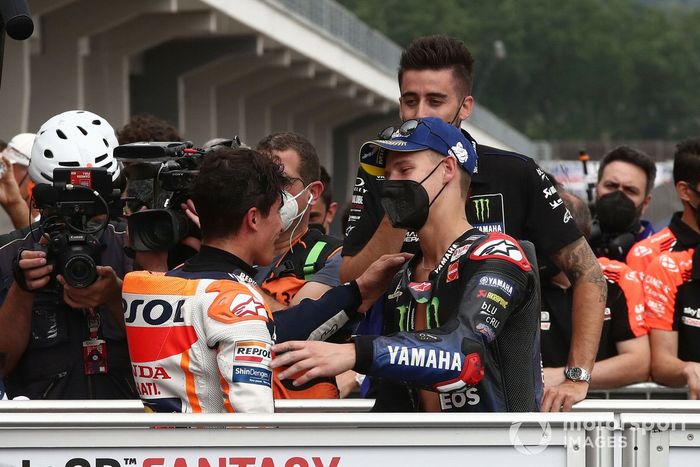 Ganador Marc Márquez, Repsol Honda Team, tercer lugar Fabio Quartararo, Yamaha Factory Racing