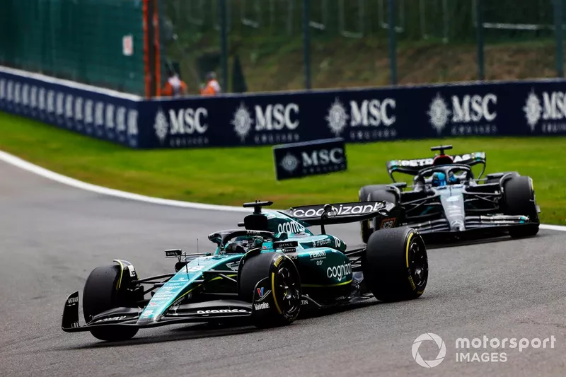 Lance Stroll, Aston Martin AMR23, George Russell, Mercedes F1 W14