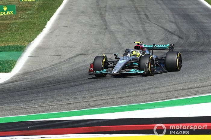 Lewis Hamilton, Mercedes W13