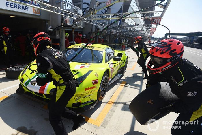 #70 Mr Racing Ferrari 488 GTE Evo: Takeshi Kimura, Vincent Abril, Kei Cozzolino