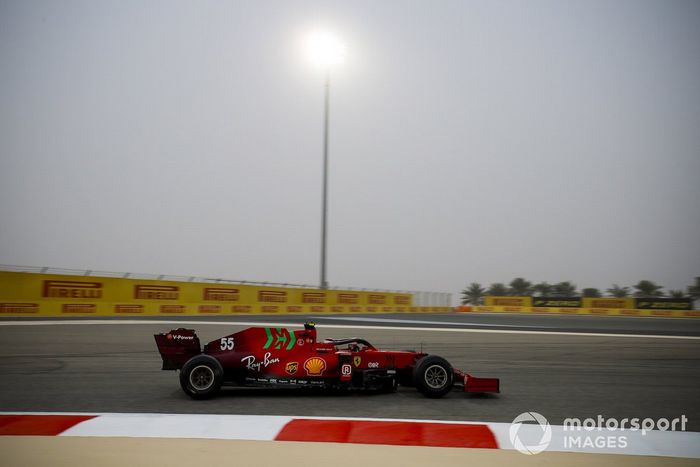 Carlos Sainz Jr., Ferrari SF21 