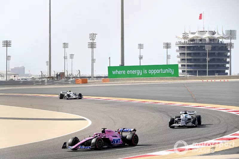Fernando Alonso, Alpine A522, Pierre Gasly, AlphaTauri AT03, Yuki Tsunoda, AlphaTauri AT03