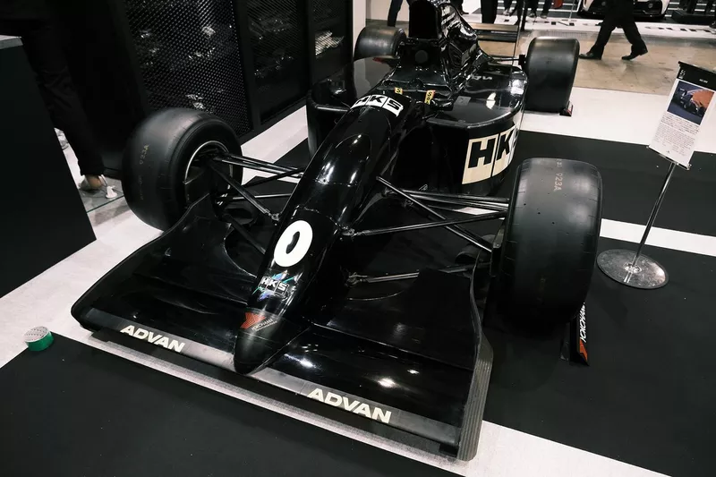 HKS 300E
