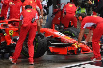 Kimi Raikkonen, Ferrari SF71H nose and front wing
