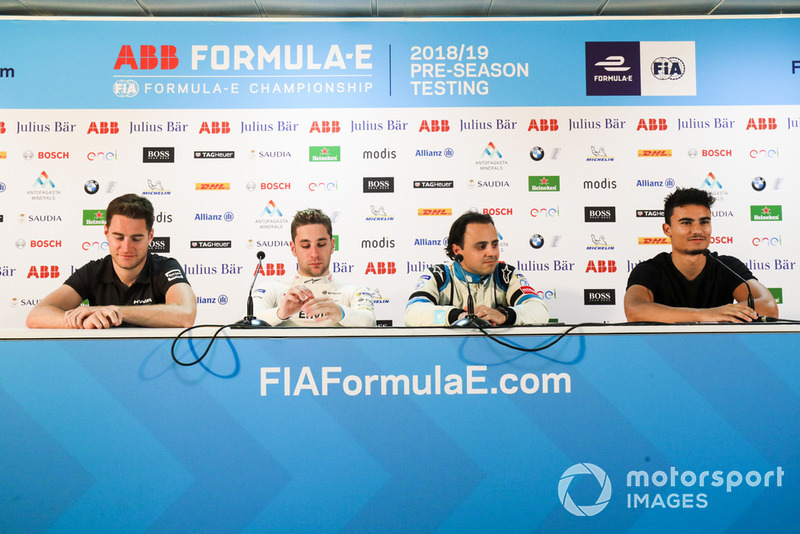 Стоффель Вандорн, HWA Racelab, Робін Фряйнс, Envision Virgin Racing, Феліпе Масса, Venturi Formula E та Паскаль Верляйн на прес-конференції