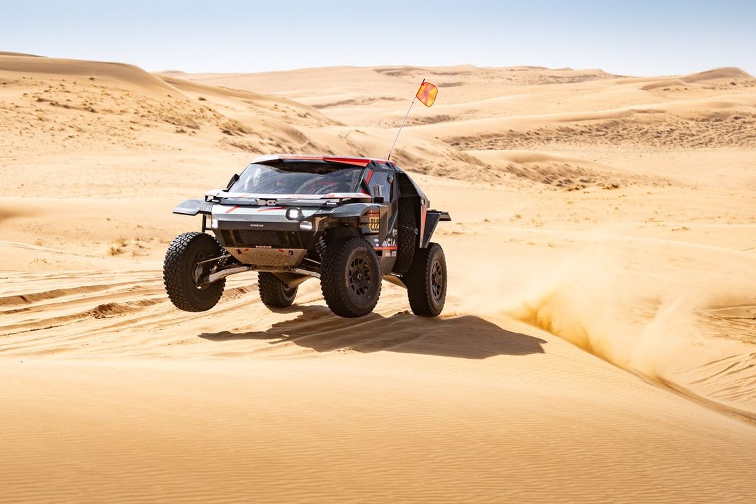 #212 The Dacia Sandriders Dacia: Cristina Gutierrez, Pablo Moreno Huete