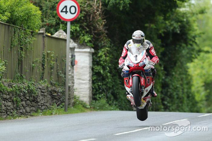 Lee Johnston, East Coast Constructions - Burdens, BMW