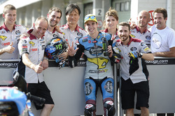 Tercero, Alex Márquez, Marc VDS in parc ferme