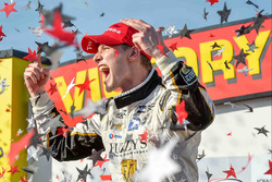 Race winner Josef Newgarden, Ed Carpenter Racing Chevrolet