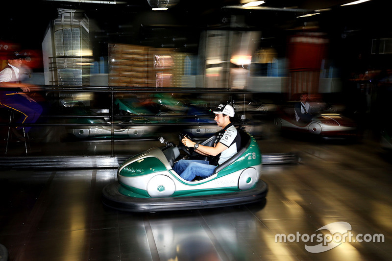 Sergio Pérez, Sahara Force India F1 visite Luna Park