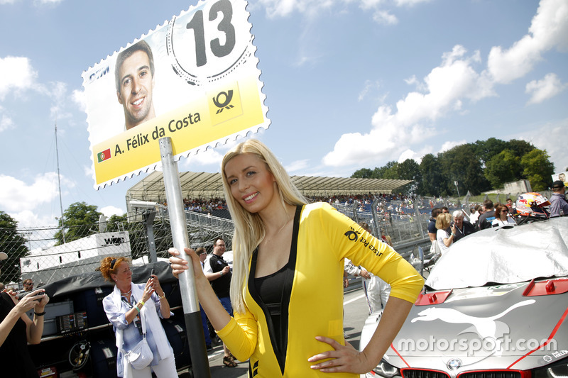 La grid girl di António Félix da Costa, BMW Team Schnitzer, BMW M4 DTM