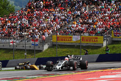 Кевин Магнуссен, Haas F1 Team VF-17