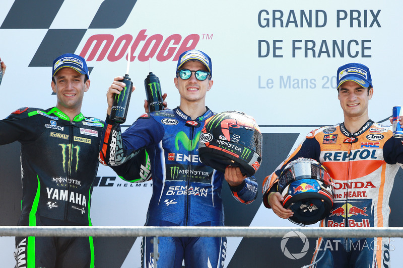 Podium : le vainqueur Maverick Viñales, Yamaha Factory Racing, le deuxième, Johann Zarco, Monster Yamaha Tech 3, le troisième, Dani Pedrosa, Repsol Honda Team
