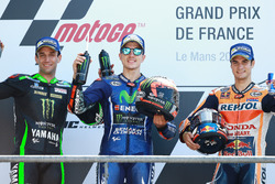 Podium : le vainqueur Maverick Viñales, Yamaha Factory Racing, le deuxième, Johann Zarco, Monster Yamaha Tech 3, le troisième, Dani Pedrosa, Repsol Honda Team