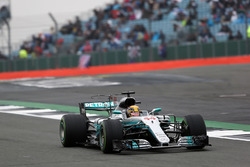 Льюіс Хемілтон, Mercedes-Benz F1 W08