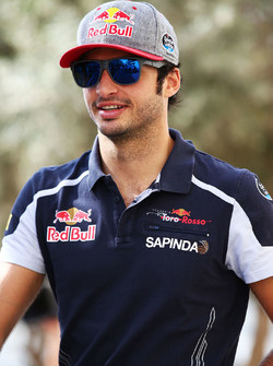 Карлос Сайнс-мл., Scuderia Toro Rosso