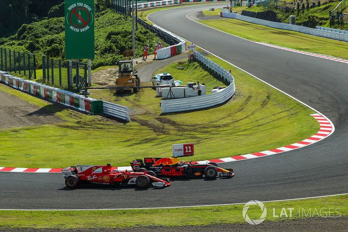 Sebastian Vettel, Ferrari SF70H y Max Verstappen, Red Bull Racing RB13