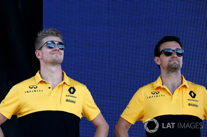 Nico Hulkenberg y Jolyon Palmer, pilotos de Renault Sport F1 Team durante parte de 2017