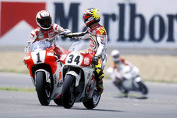 Wayne Rainey, Yamaha, et Kevin Schwantz, Suzuki