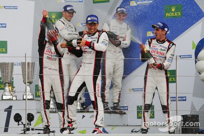 O Toyota #8 de Anthony Davidson, Sébastien Buemi, Kazuki Nakajima foi o grande vencedor das 6 Horas de Silverstone, que abriu a temporada 2017 do WEC.