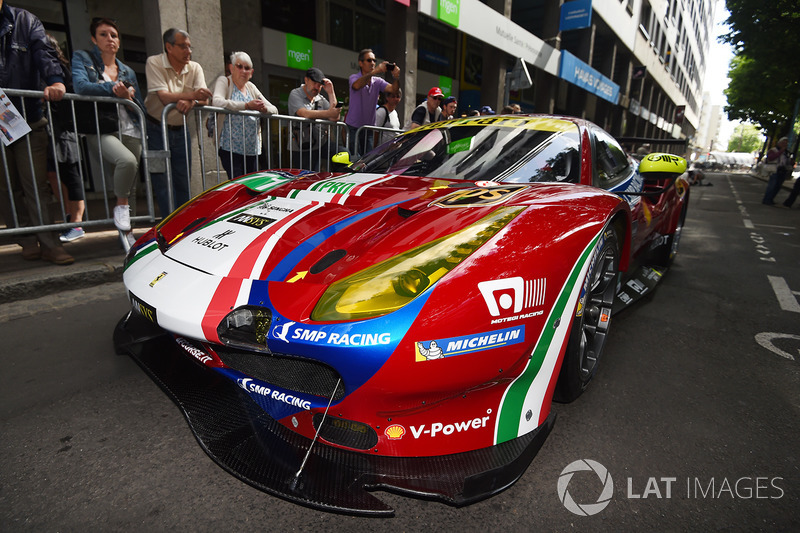 #71 AF Corse Ferrari 488 GTE: Davide Rigon, Sam Bird, Miguel Molina