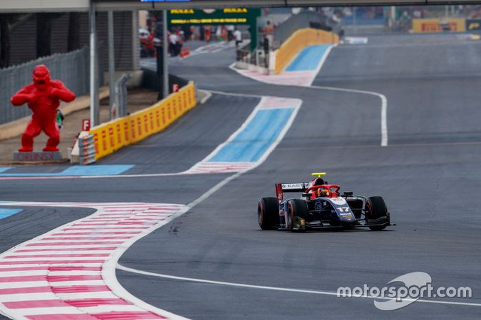 Santino Ferrucci, Trident