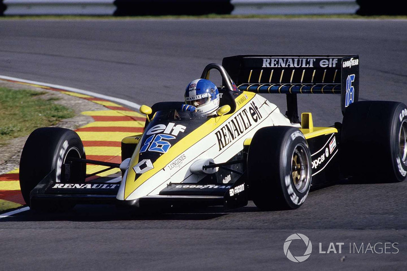 4. Derek Warwick (146 GPs)
