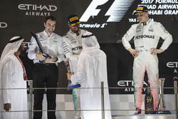 Podium: segundo, Lewis Hamilton, Mercedes AMG F1