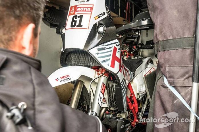 #61 Oriol Mena, Hero