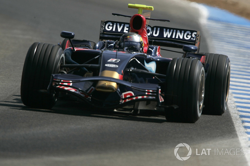 2008. Toro Rosso STR02B Ferrari