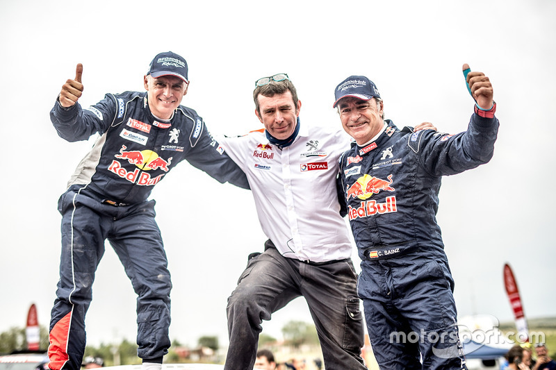 Ganador coches  Carlos Sainz, Lucas Cruz, Peugeot Sport