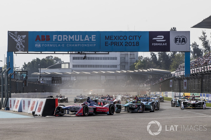 Felix Rosenqvist, Mahindra Racing, at the start of the race
