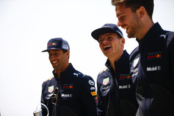 Daniel Ricciardo, Red Bull Racing, et Max Verstappen, Red Bull Racing