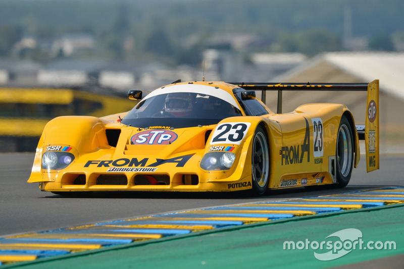 1990 Nissan R90 CK