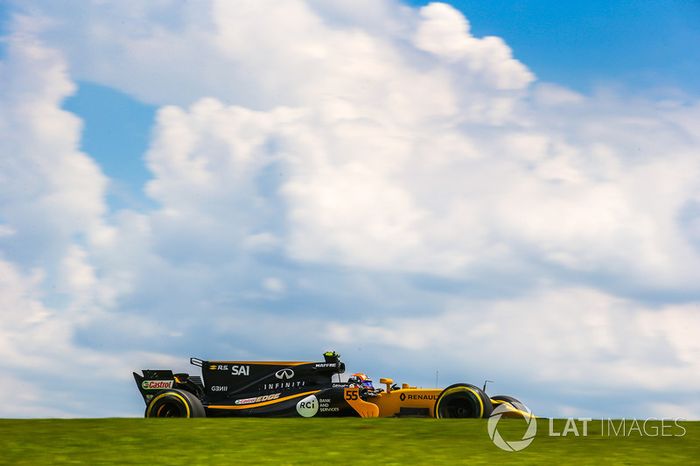 Carlos Sainz Jr., Renault Sport F1 Team RS17