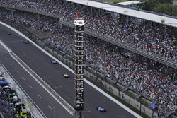 Sébastien Bourdais, Dale Coyne Racing with Vasser-Sullivan Honda, Tony Kanaan, A.J. Foyt Enterprises Chevrolet, Spencer Pigot, Ed Carpenter Racing Chevrolet, Ryan Hunter-Reay, Andretti Autosport Honda, Scott Dixon, Chip Ganassi Racing Honda