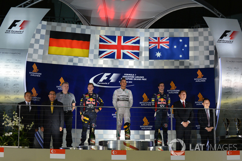 Podium: winner Lewis Hamilton, Mercedes AMG F1, second place Sebastian Vettel, Red Bull Racing, thir