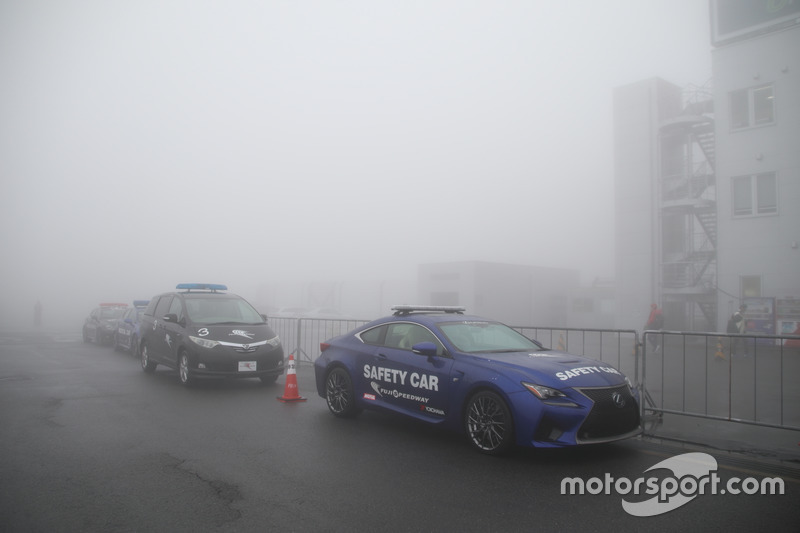 Suasana kabut di Fuji Speedway