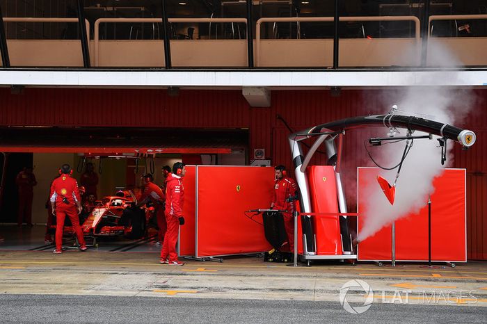 Humo en el garaje de Ferrari