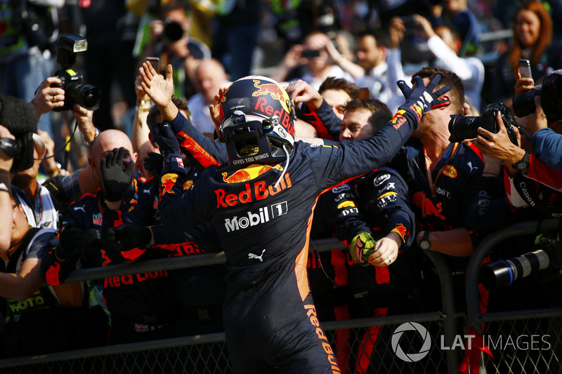 Race winner Daniel Ricciardo, Red Bull Racing