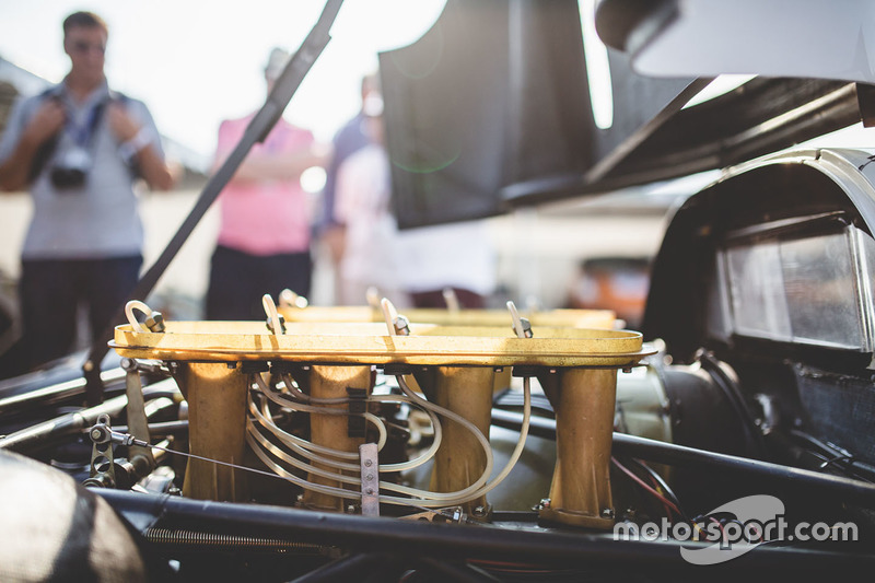 1968 Porsche 908 LH Motor Detail