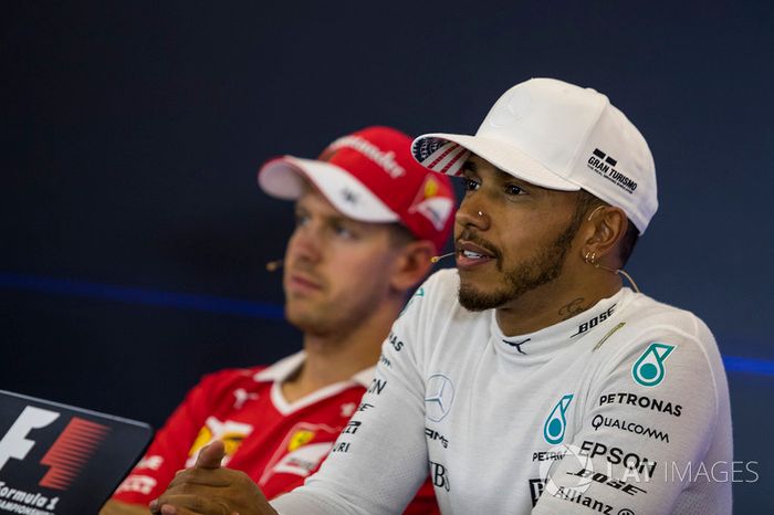 Ganador, Lewis Hamilton, Mercedes AMG F1, segundo, Sebastian Vettel, Ferrari