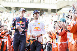 Brendon Hartley, Scuderia Toro Rosso, Daniel Ricciardo, Red Bull Racing, in the drivers parade
