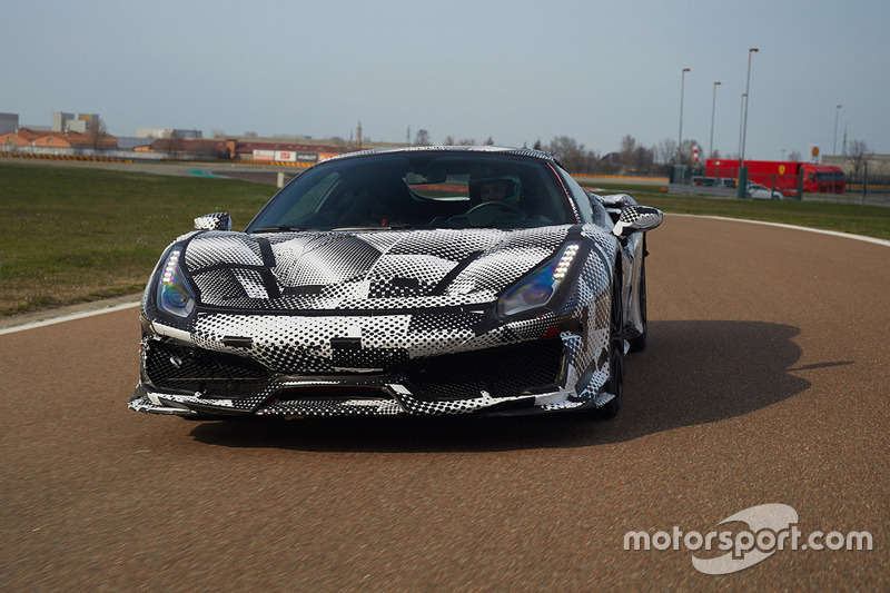Валентино Росси, Ferrari 488 Pista