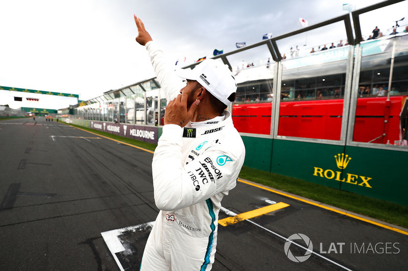 Pole sitter Lewis Hamilton, Mercedes-AMG F1