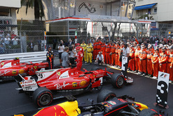 Nico Rosberg, Mercedes-Benz Ambassador talks to race winner Sebastian Vettel, Ferrari and Daniel Ricciardo, Red Bull Racing RB13 in parc ferme