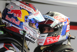 Sébastien Buemi, Nicolas Lapierre, Toyota Gazoo Racing